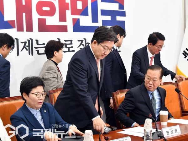 사진=10일 국민의힘 비대위에서 권성동원내대표/이용우기자