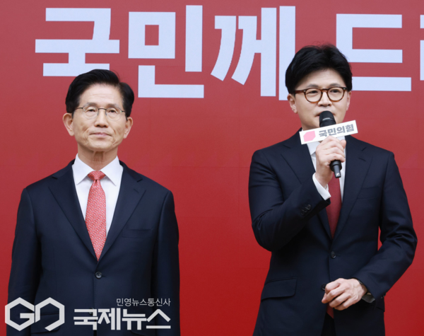 ▲국민의힘  제21대 대통령 후보 최종 경선에 돌입한 김문수 후보와 한동훈 후보 사진=이용우기자
