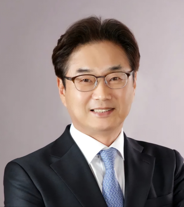 원희목 유한재단 신임 이사장