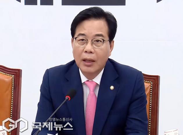 ▲송언석 국민의힘 비상대책위원장은 14일 오전 국회에서 비상대책위원회의를 주재하며 이재명 정부의 차관 인사와 관련해 모두발언을 하고 있다./사진=이용우 기자