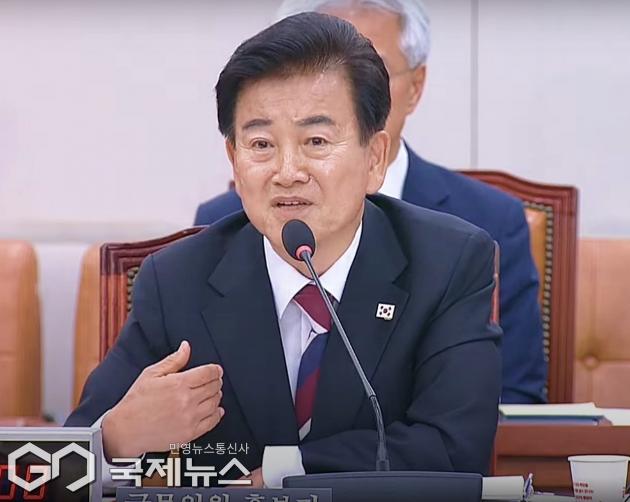▲정동영 통일부 장관 후보자는 14일 국회 외교통일위원회 인사청문회에서 배우자 농지취득 논란 의혹에 대햐 해명하고 있다./사진=이용우 기자