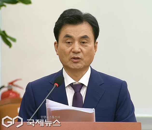 ▲안규백 국방부 장관 후보자는 15일 오전 국회 국방위원회 인사청문회에서 모두발언을 하고 있다./사진= 이용우 기자 